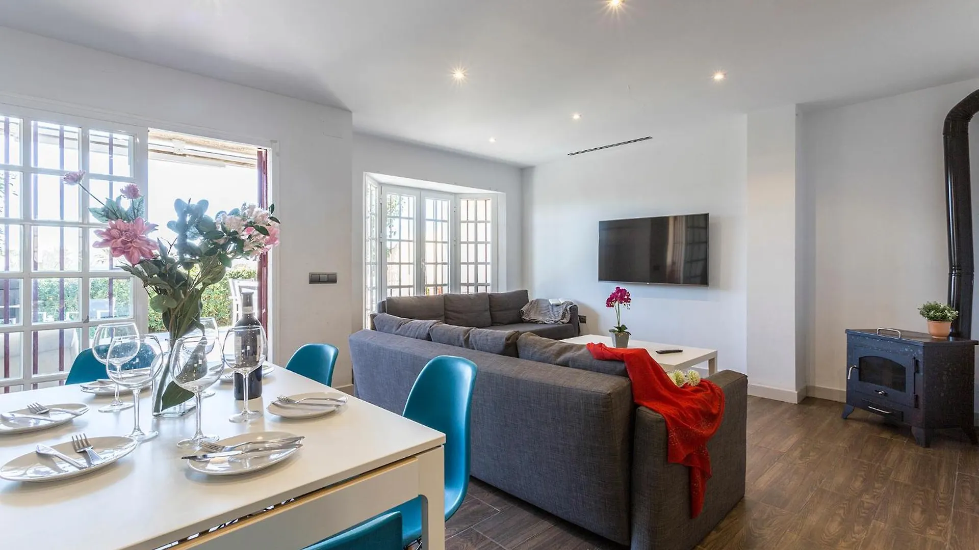 5 Rooms 5 Banos Acceso Playa Free Parking Cadiz Holiday home