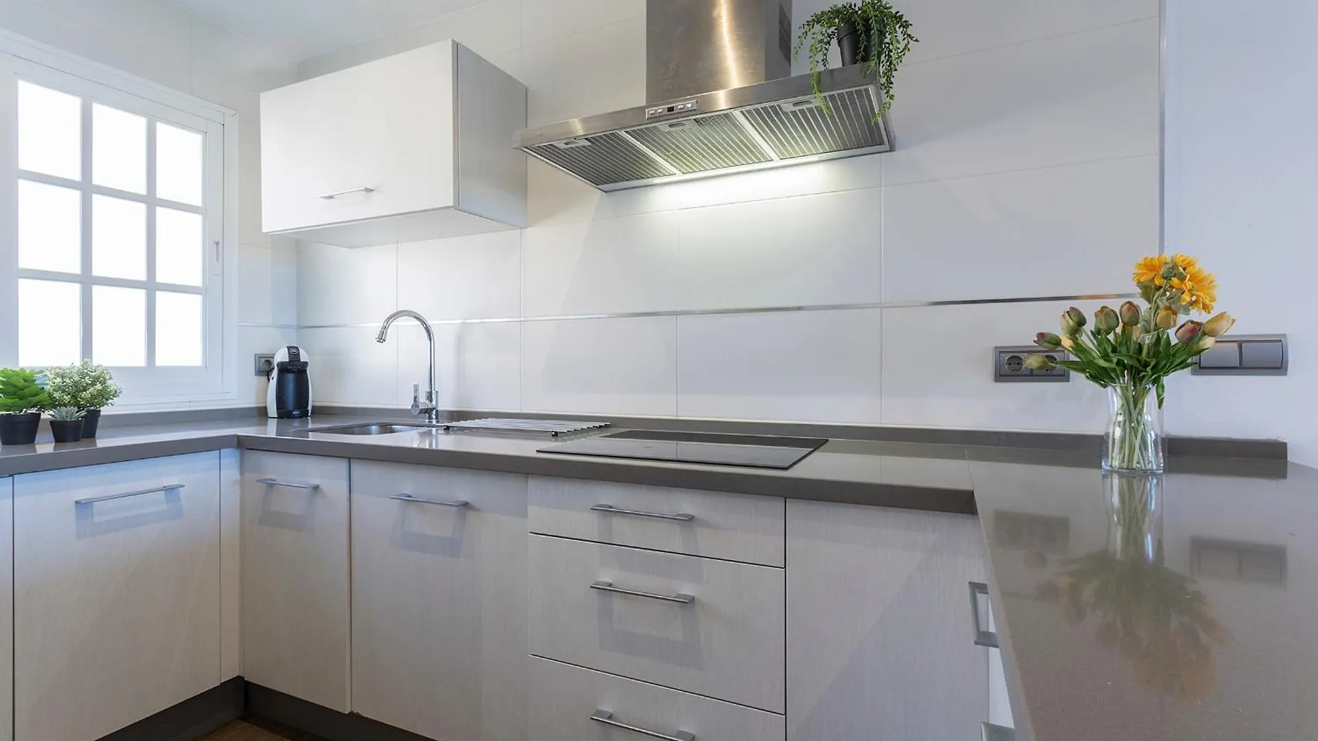 5 Rooms 5 Banos Acceso Playa Free Parking Cadiz 0*,