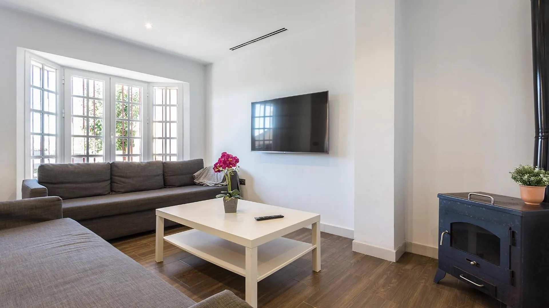 5 Rooms 5 Banos Acceso Playa Free Parking Cadiz Holiday home