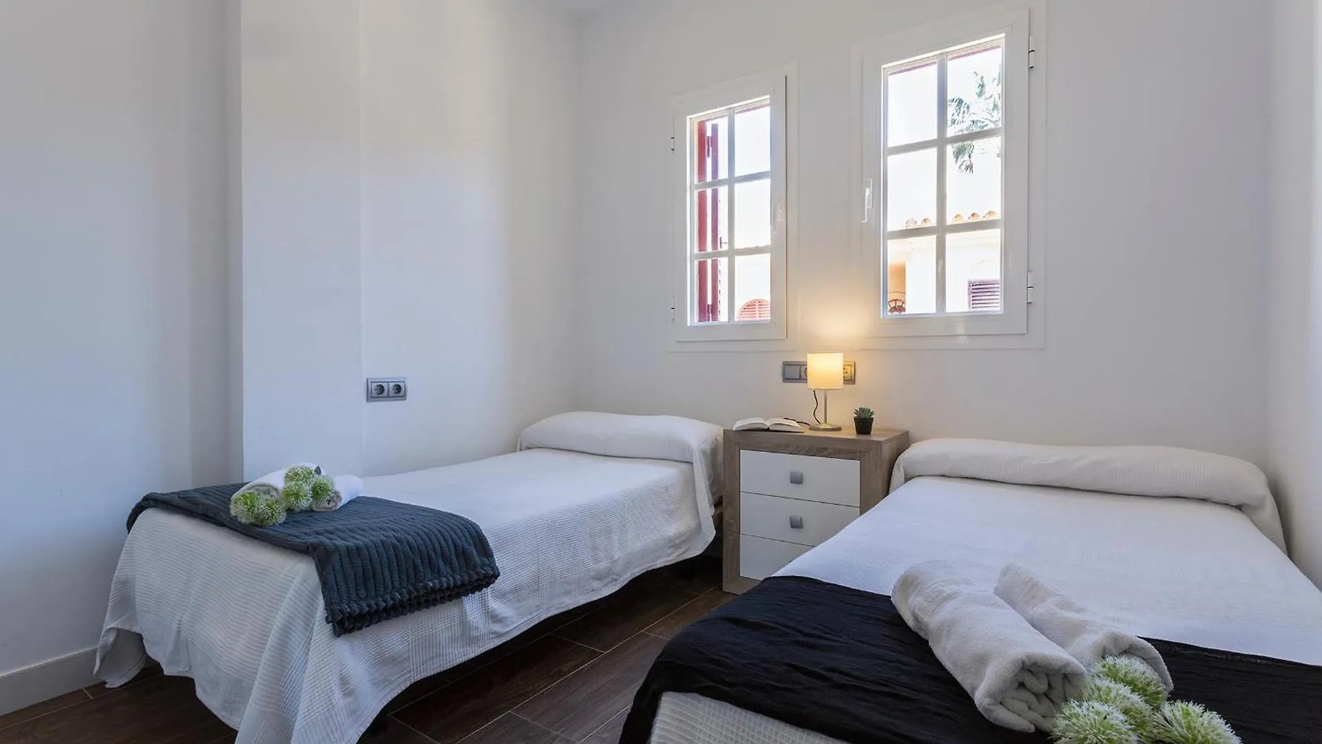 Holiday home 5 Rooms 5 Banos Acceso Playa Free Parking Cadiz